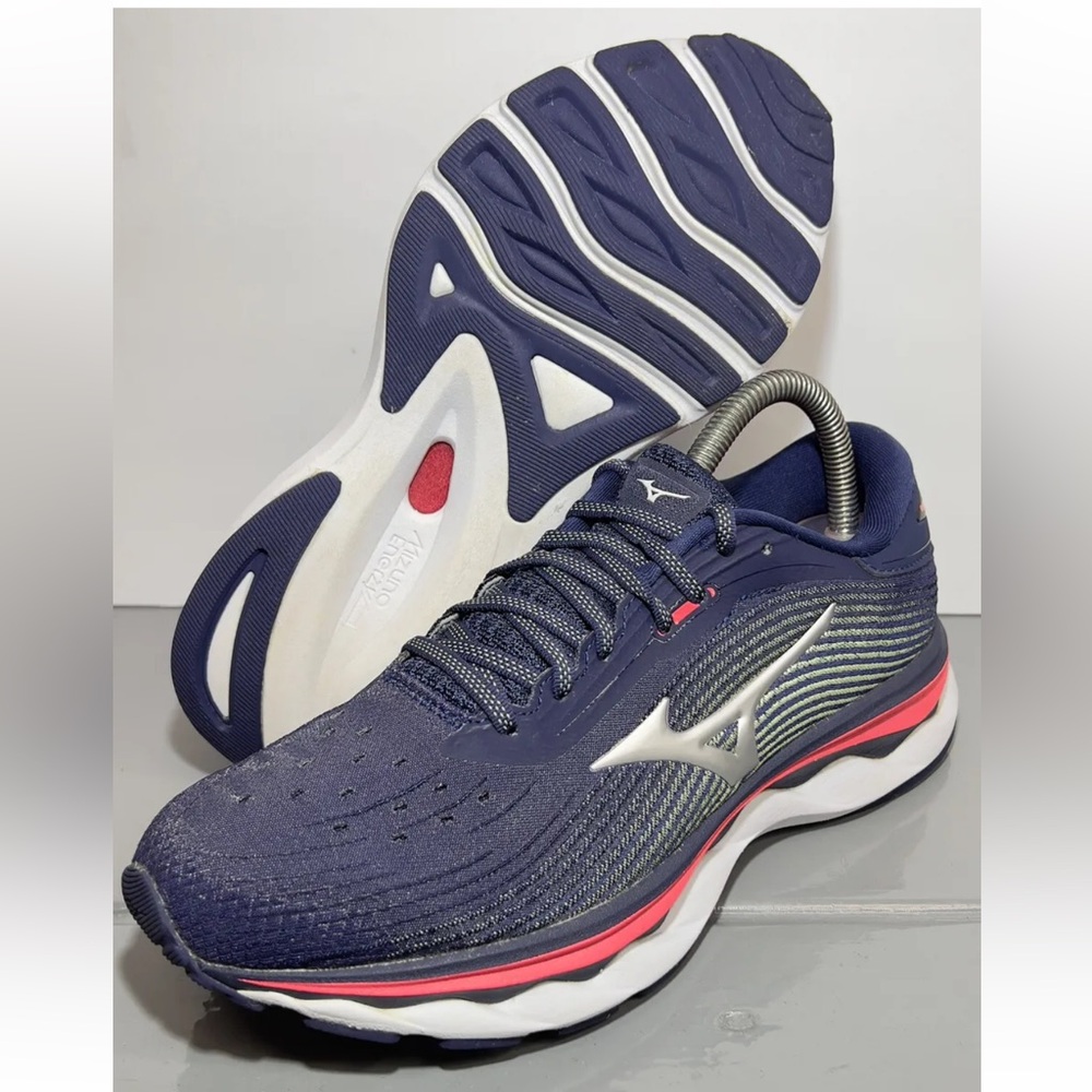 Mizuno Wave Sky 5 Womens Size 8M Running Shoes Peacoat/Red 411329.PCPC Worn 1X!